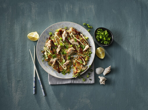 Okonomiyaky met makreel - japanse pannekoek