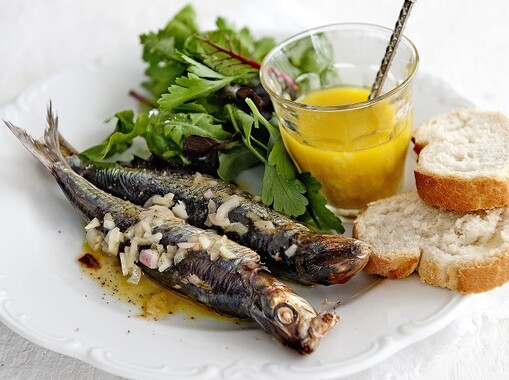 Geroosterde sardines met sjalotjesvinaigrette
